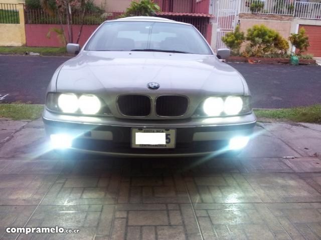 BMW 523 i, makellose Leder grau voller Extras, -01. - Zubehoer Haustiere - bisthe