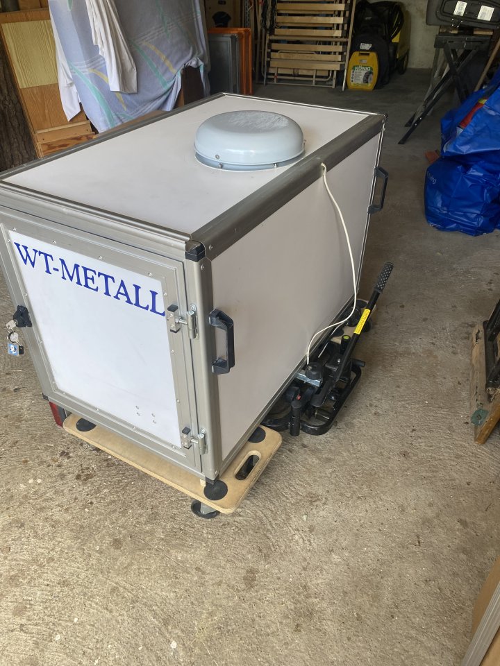 HECKTRÄGERBOX von WT-Metall für Hunde - Hunde - Kupferzell 