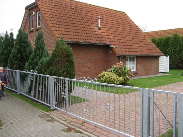 Ferien in Ostfriesland, direkt an der Nordsee, im freistehendem Friesenhaus im F - Urlaub Mit Tieren - Dornum-Neßmersiel